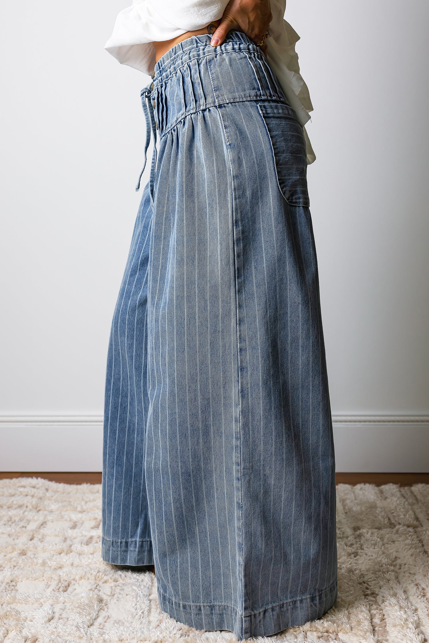 Stripe Pleated Wide Leg Jeans