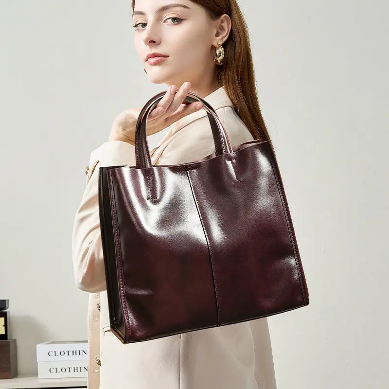 Everyday Essential Tote – DEA Collection - DEA collection