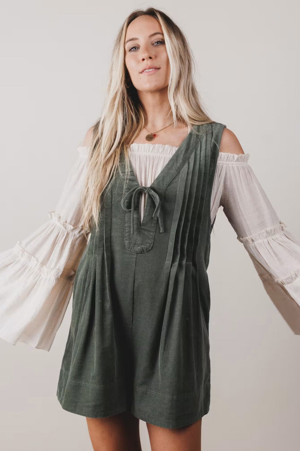 Cinnamon Solid Color Tie V Neck Sleeveless Corduroy Romper
