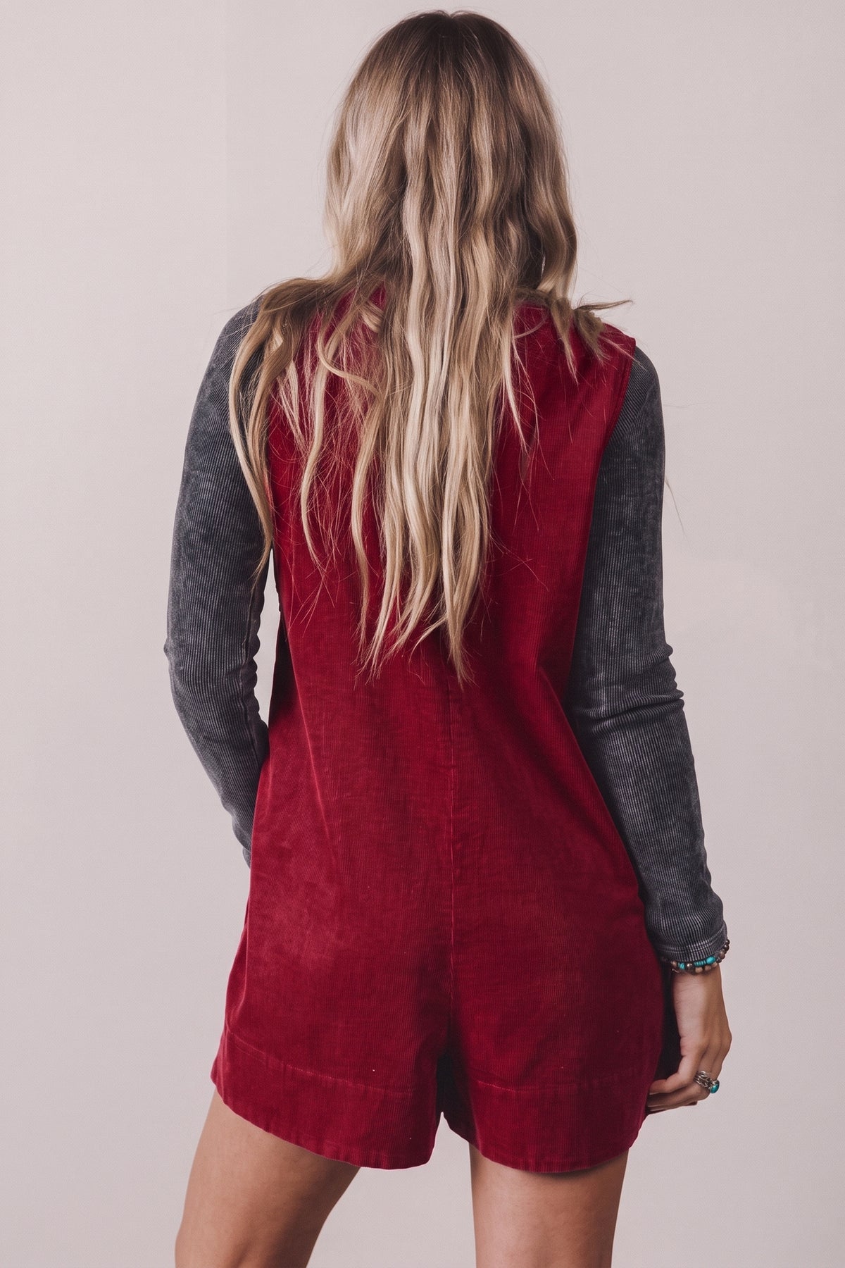 Cinnamon Solid Color Tie V Neck Sleeveless Corduroy Romper