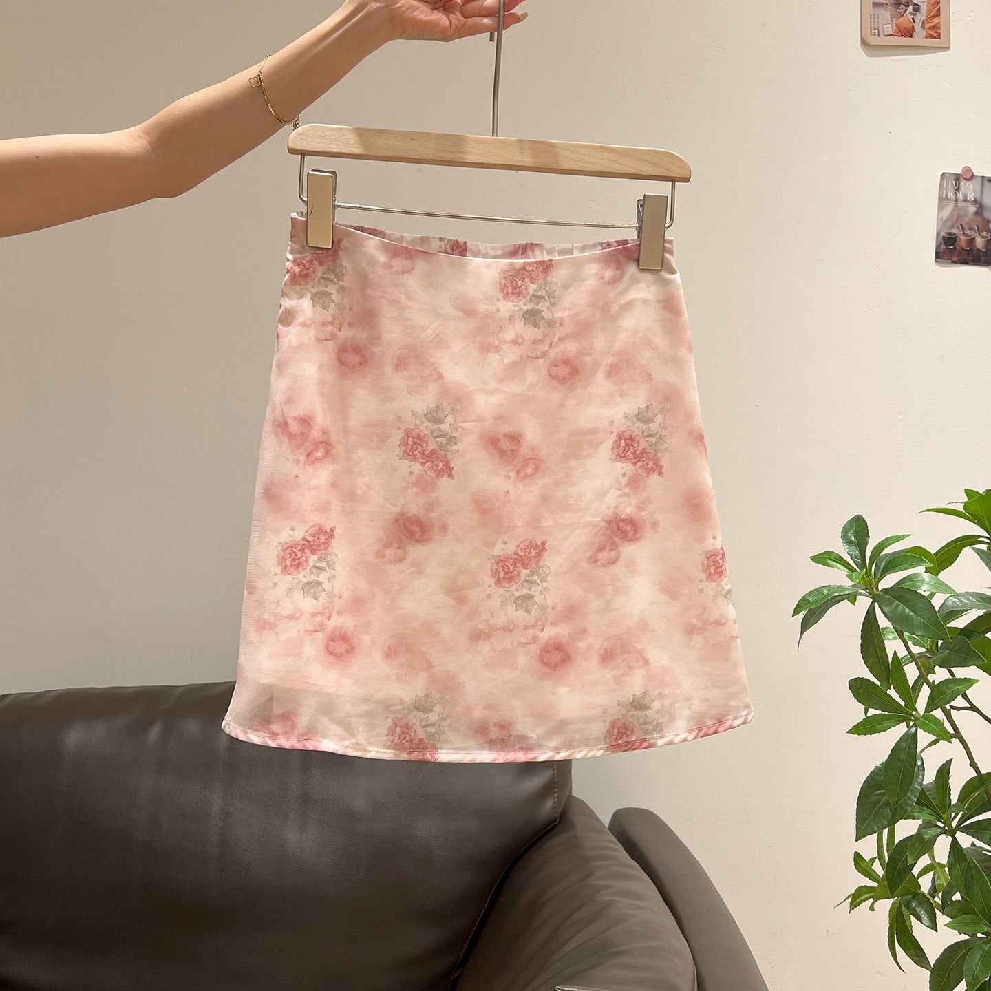 Pink Printed High-Waisted Flowy Midi Skirt for Women, Stylish Fitted Slimming Design - DEA collection