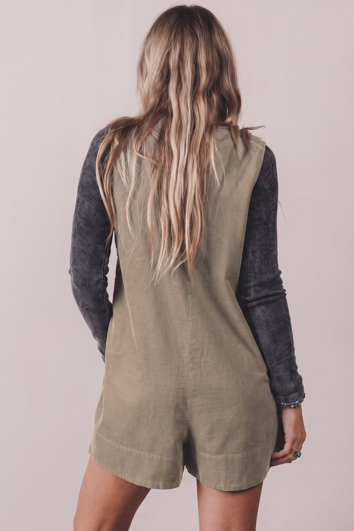 Cinnamon Solid Color Tie V Neck Sleeveless Corduroy Romper