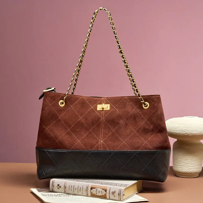 Mini Chic Crossbody – DEA Collection - DEA collection