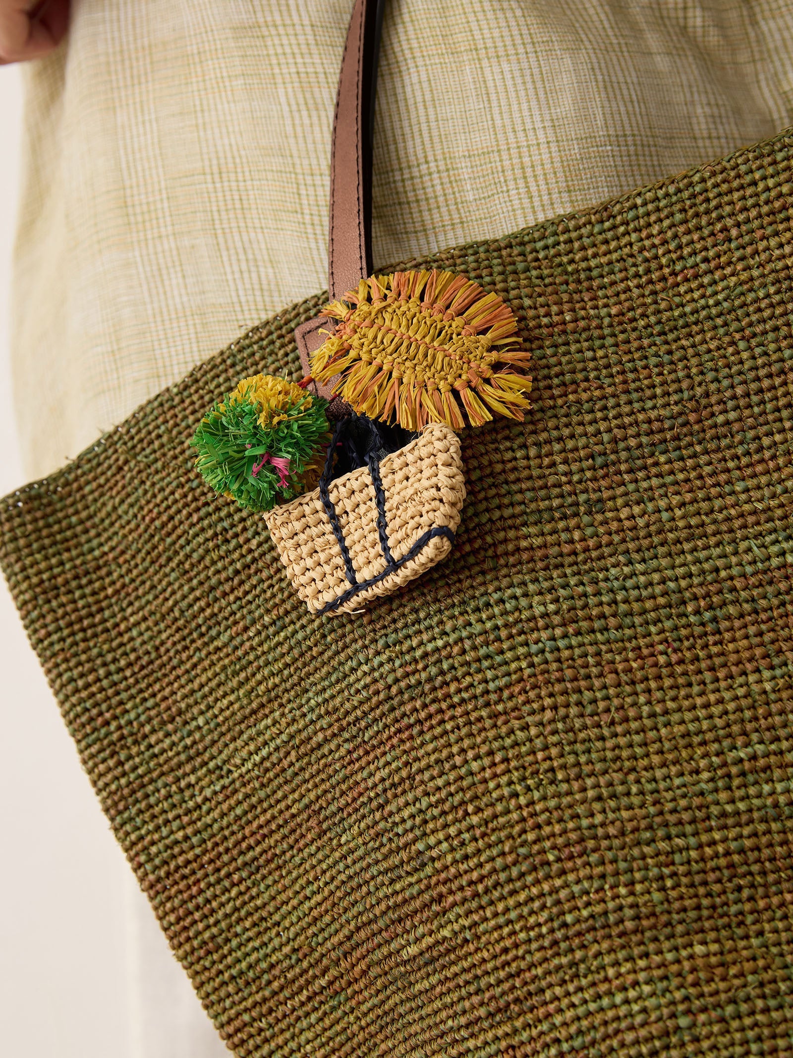 Handwoven Raffia Tote Bag With Leather Handles - DEA collection