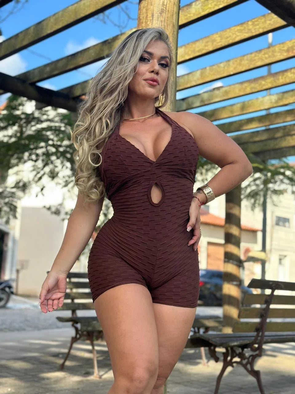 SCRUNCH BOOTY BROWN WAVE SEXY BACK SHORT JUMPSUIT - DEA collection