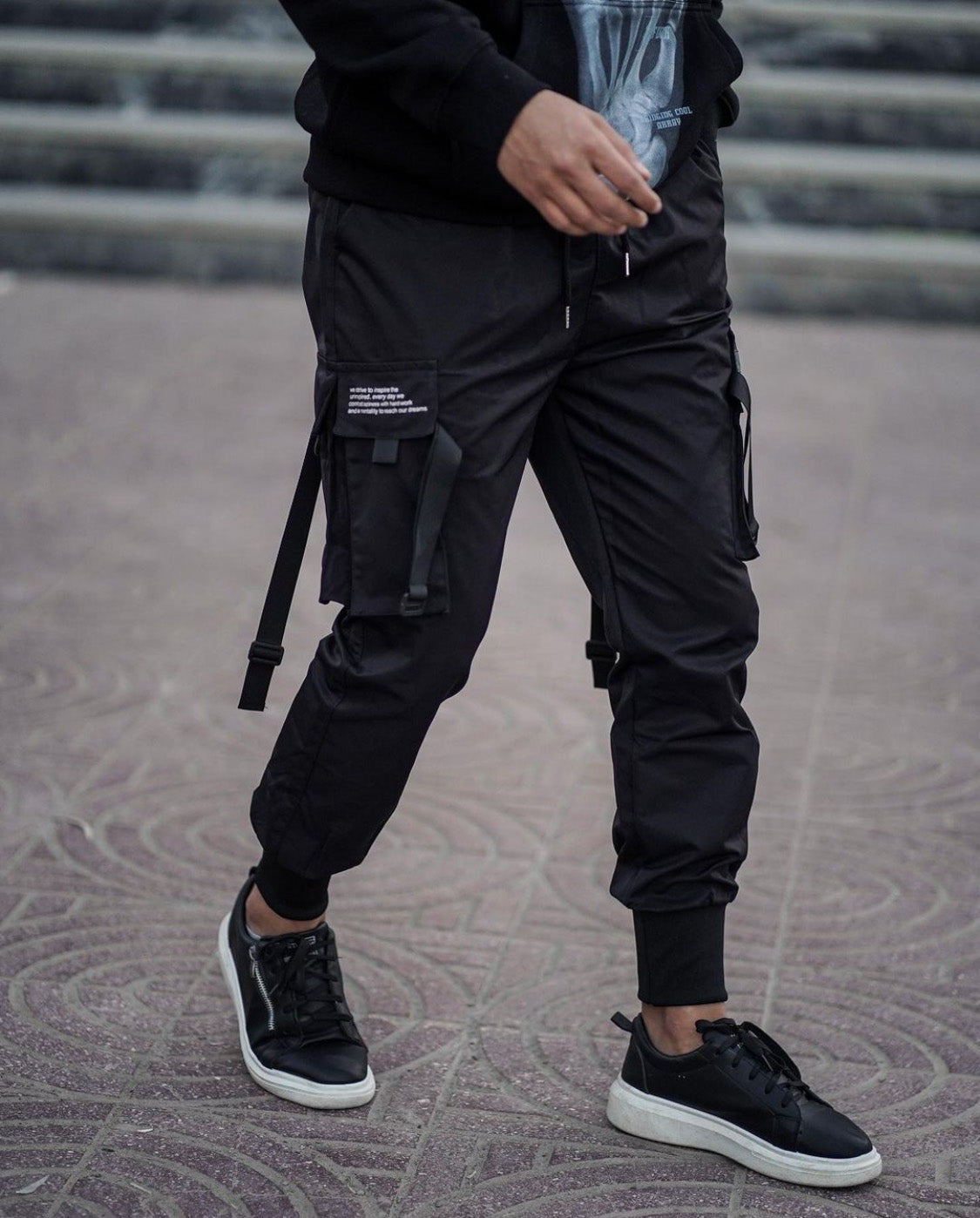 YE2032 Matte Black Joggers