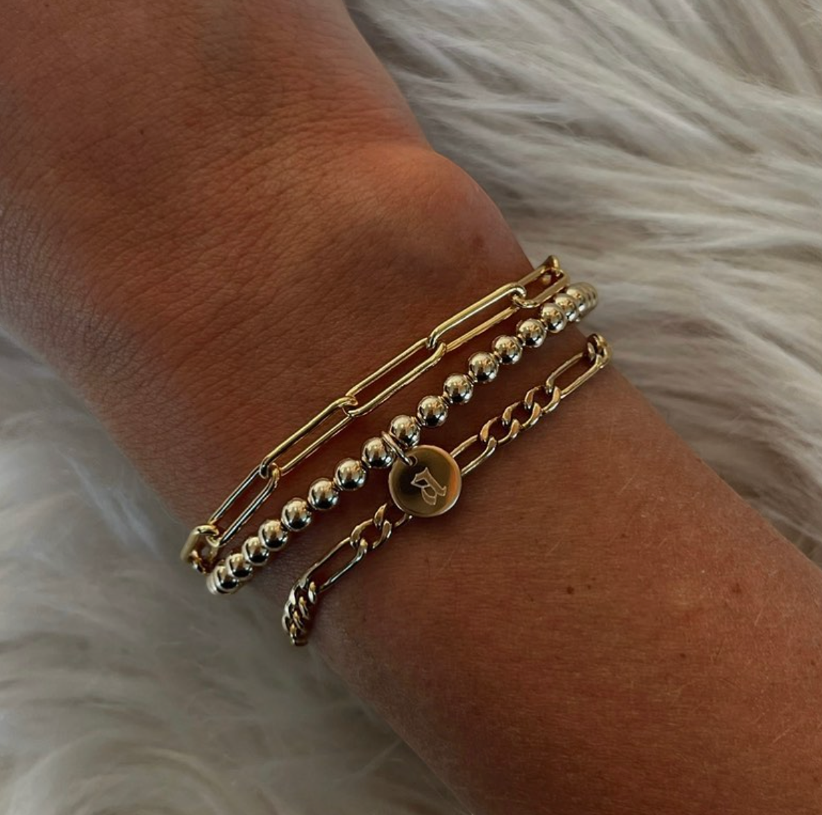 old english initial juno bracelet (4mm) - DEA collection