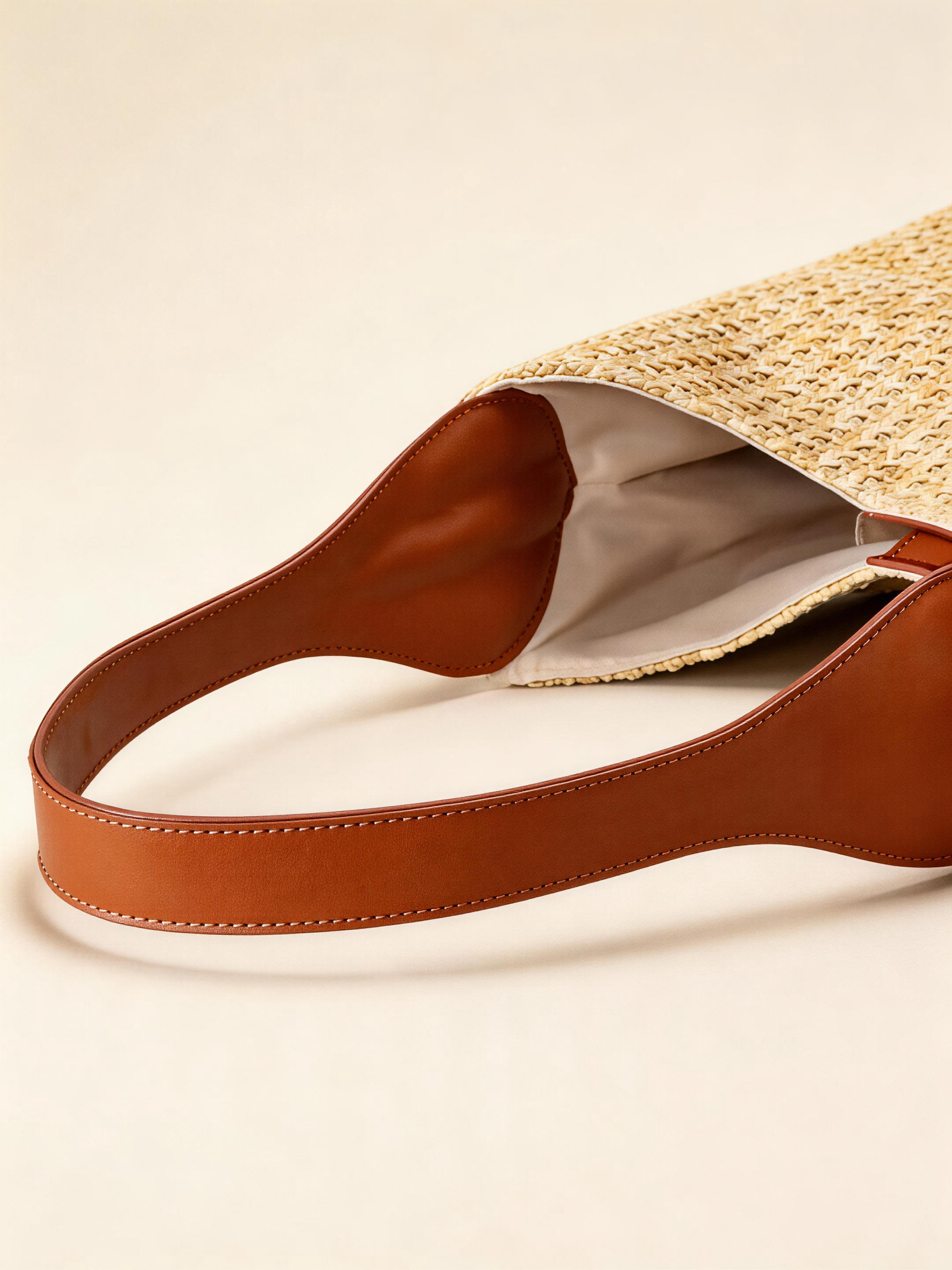 Artisanal Handwoven Colorblock Bucket Bag for Effortless Coastal Style - DEA collection