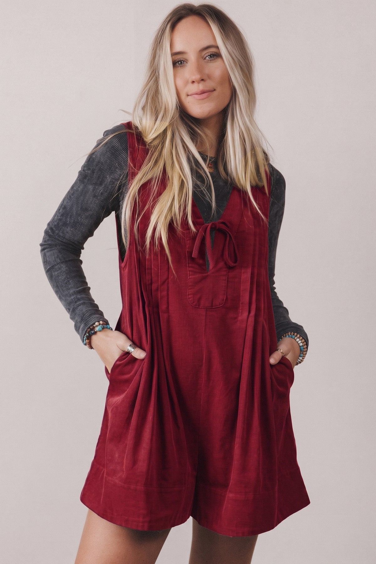 Cinnamon Solid Color Tie V Neck Sleeveless Corduroy Romper
