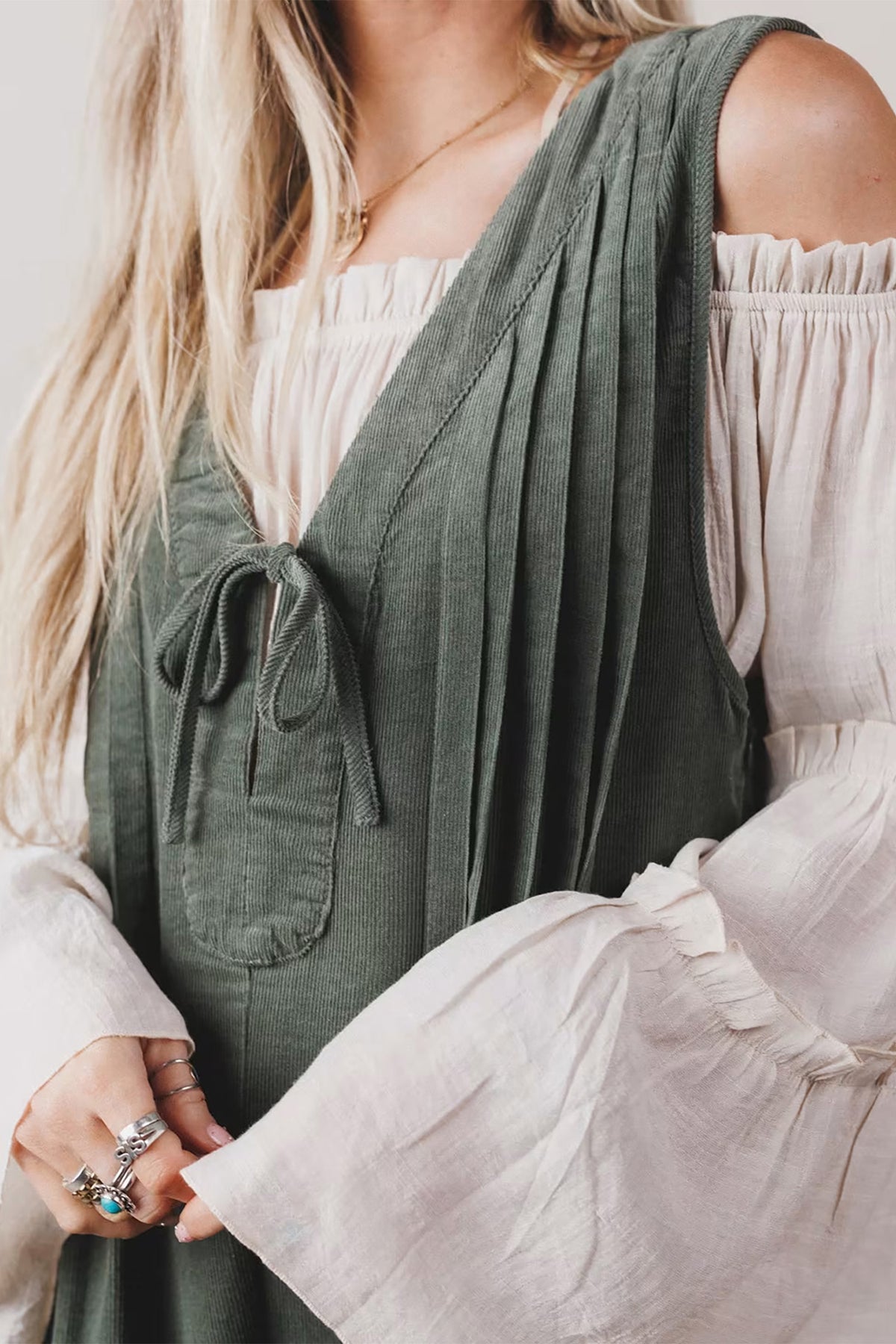 Cinnamon Solid Color Tie V Neck Sleeveless Corduroy Romper